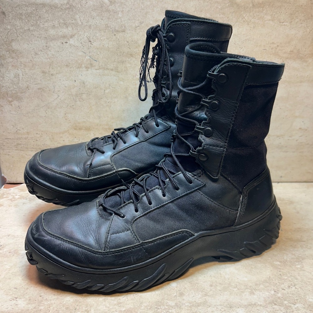 Oakley SI Assault 6 Inch Tactical Boots Mens 11 Black Leather Vibram 11194-001
